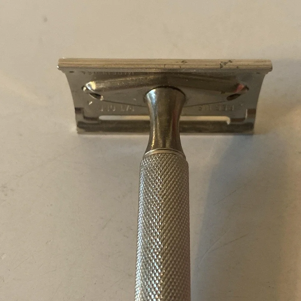 Vintage Gillette Blue Blades Tech Safety Razor In Original Box 1961 Tech Razor